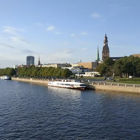 City Center Rent With Free Parking N44 Riga