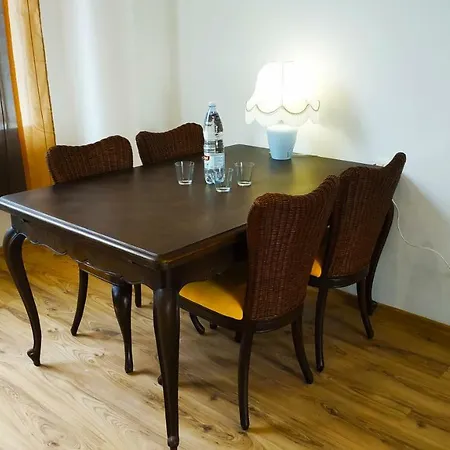 City Center Rent With Free Parking N44 *
