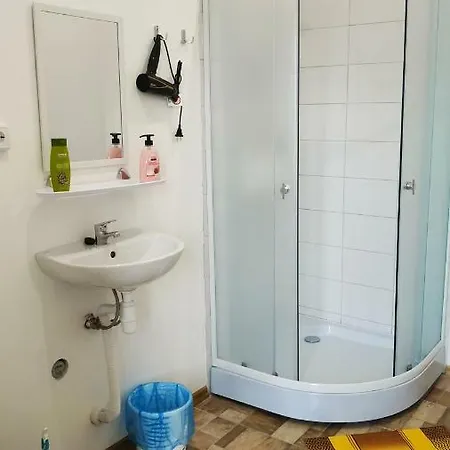 City Center Rent With Free Parking N44